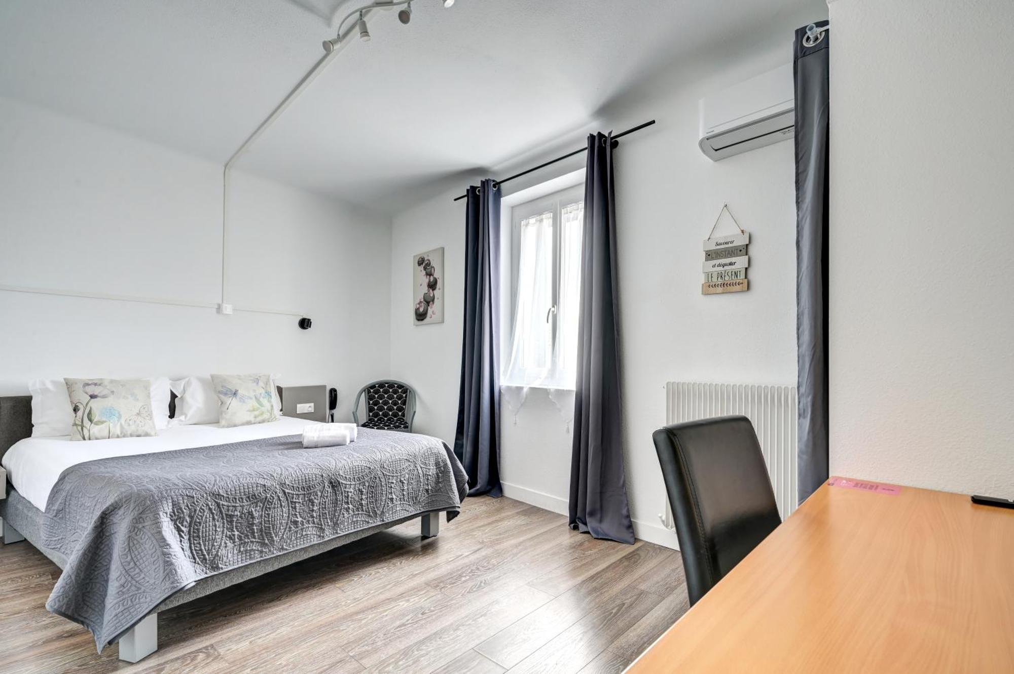 Hotel La Bastide D'Entraigues Eksteriør billede