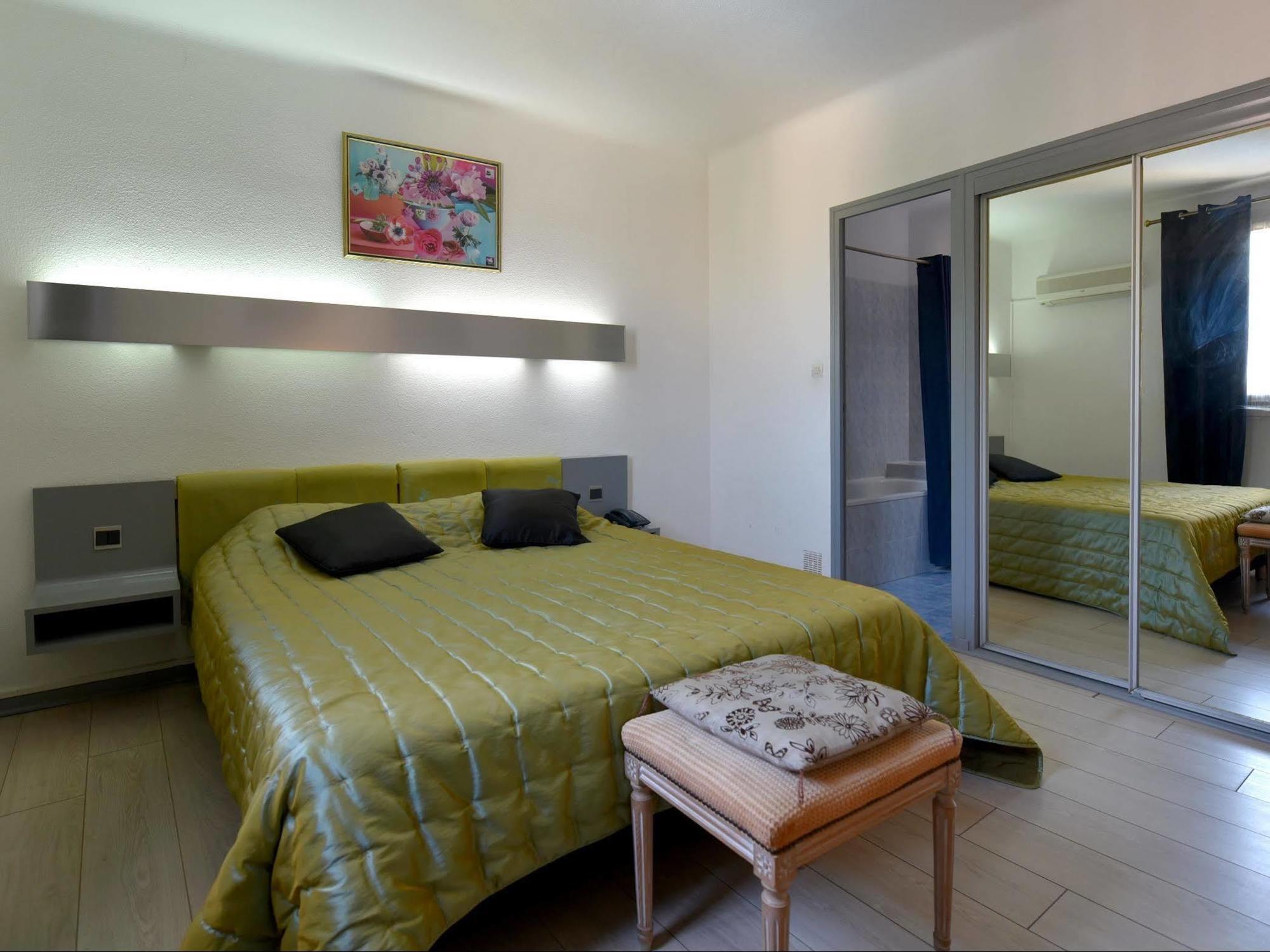 Hotel La Bastide D'Entraigues Eksteriør billede